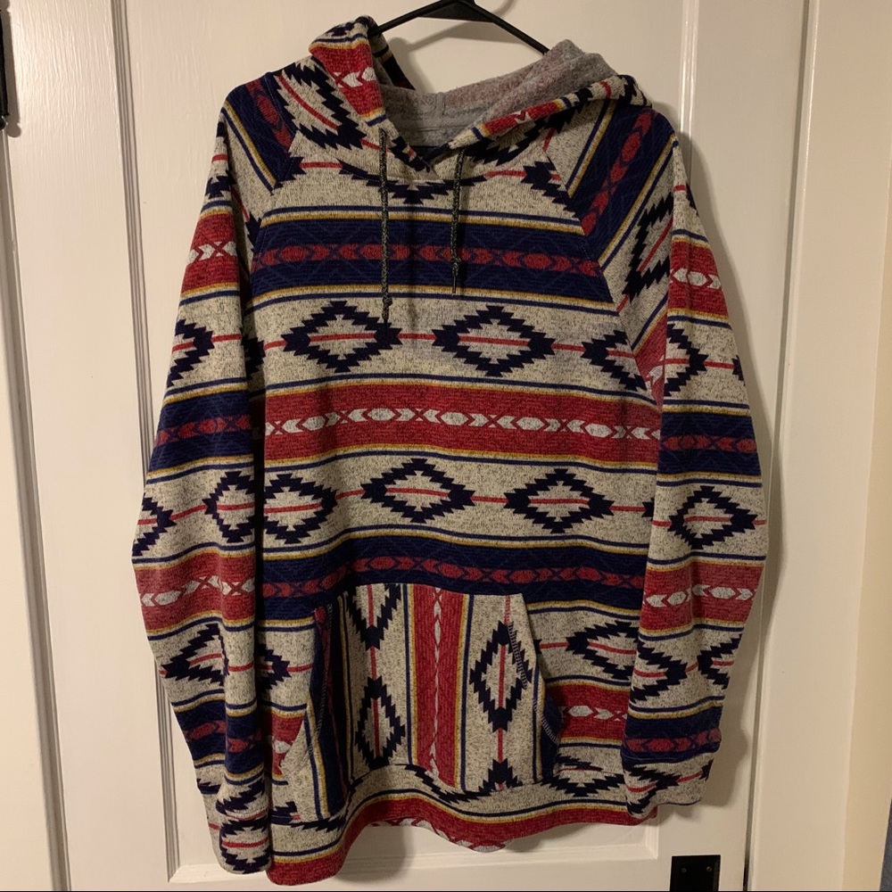 Men’s L Tribal Print Hoodie